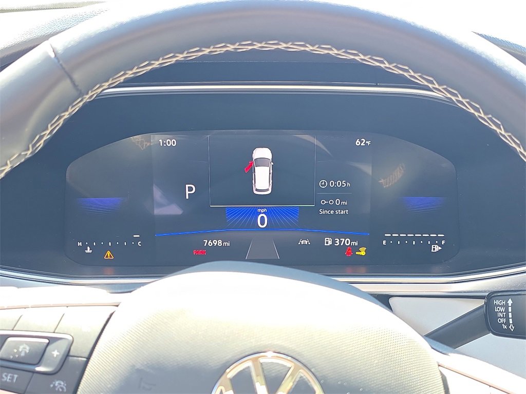 Used 2025 Volkswagen Taos SE image 24