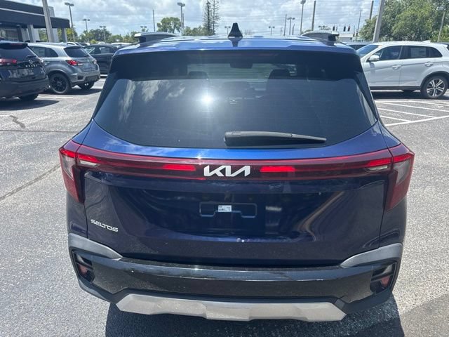 Used 2024 Kia Seltos EX FWD image 5