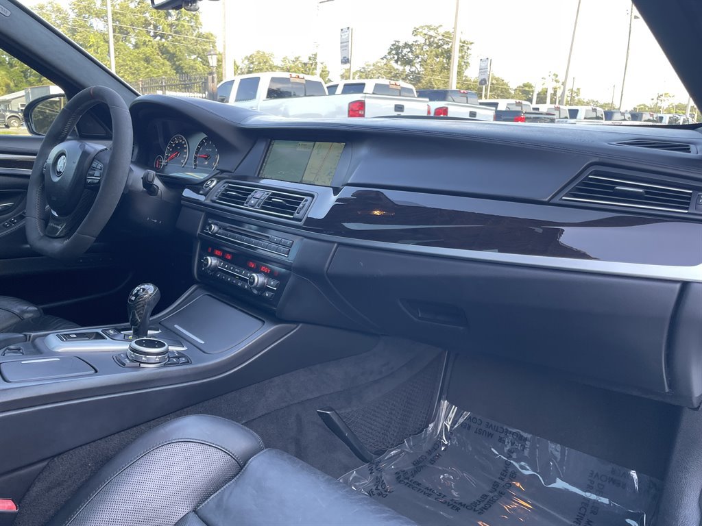 Used 2013 BMW M5 RWD image 14