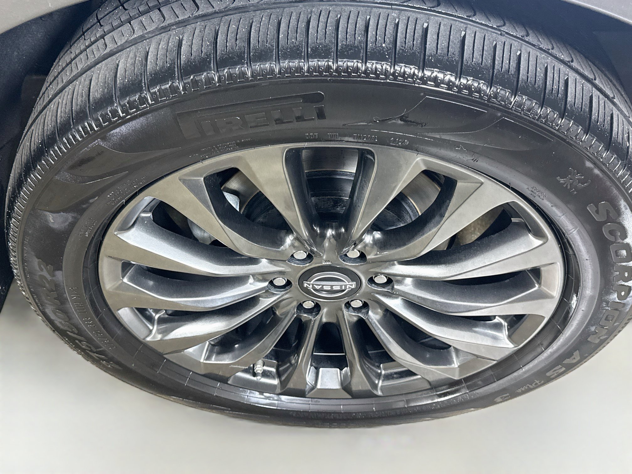 Used 2022 Nissan Armada Platinum w/ Captain's Chairs Package AWD/4WD image 9
