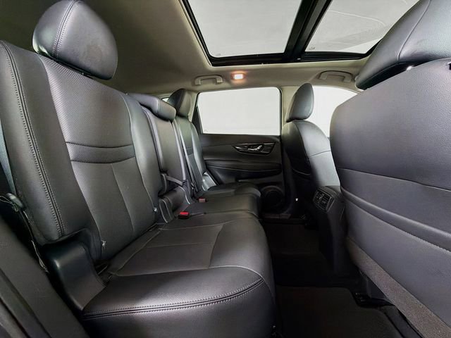 Certified 2019 Nissan Rogue SL w/ Premium Package AWD/4WD image 30
