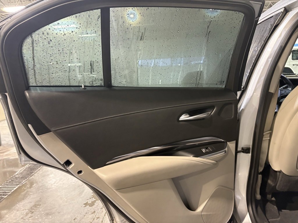 Used 2019 Cadillac XT4 Luxury w/ Cold Weather Package image 32