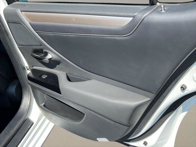 Certified 2022 Lexus ES 350 F Sport w/ Accessory Package FWD image 14