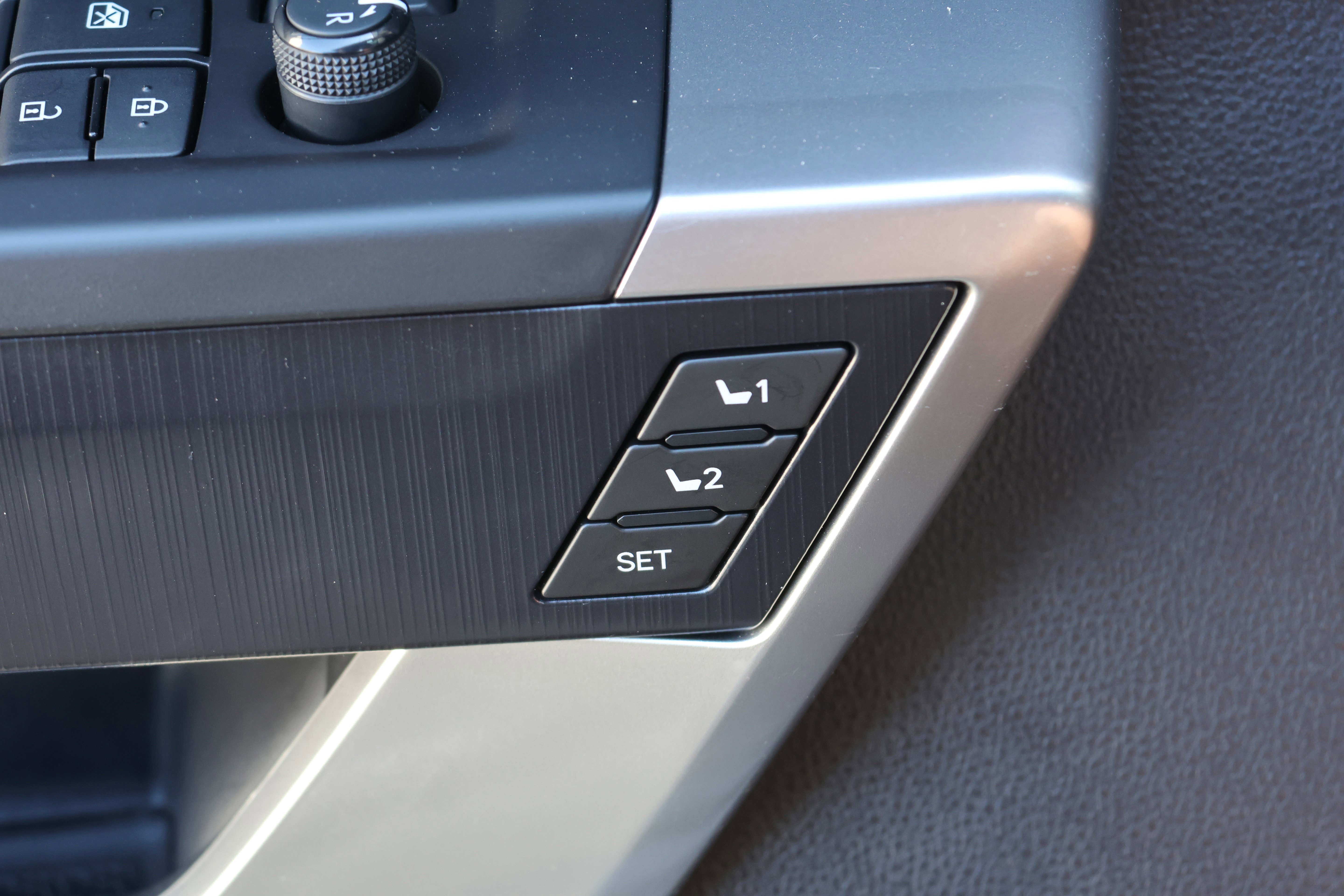 Used 2023 Toyota Tundra Platinum image 14