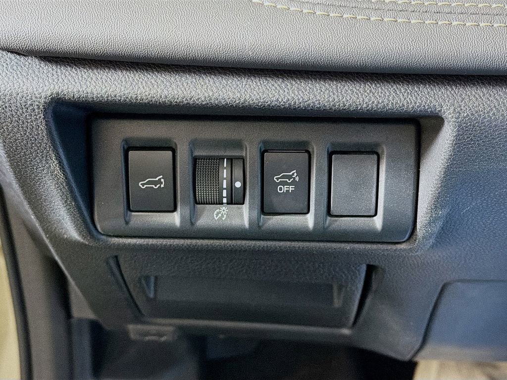 Used 2024 Subaru Outback Limited image 11