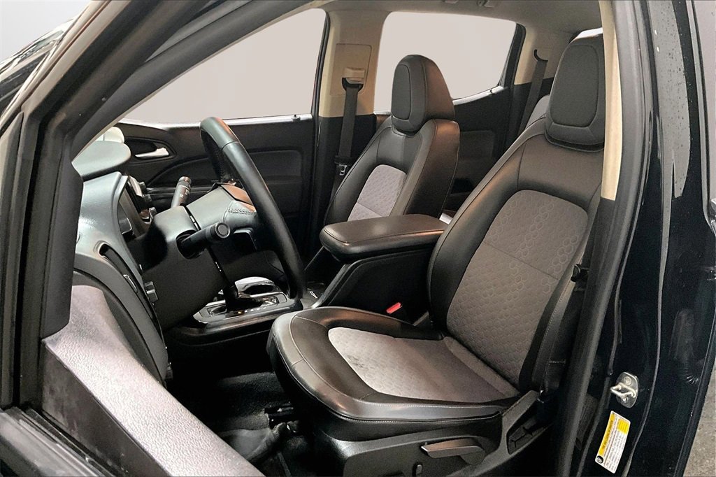 Used 2019 Chevrolet Colorado Z71 w/ Z71 Midnight Edition image 22