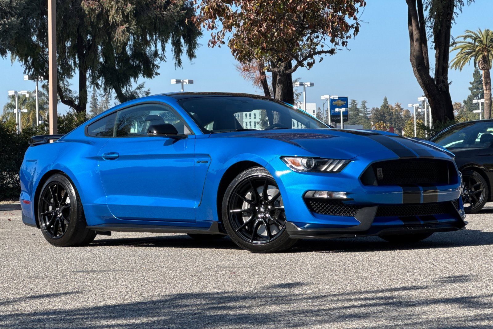Used 2020 Ford Mustang Shelby GT350 w/ Technology Package image 2