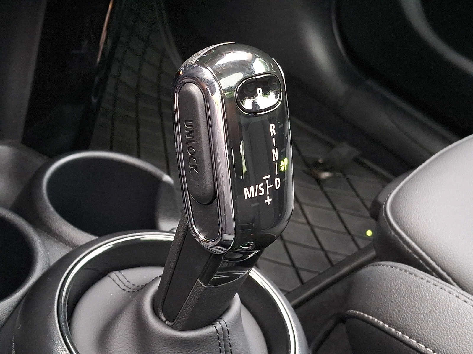 Certified 2024 MINI Cooper S FWD image 13