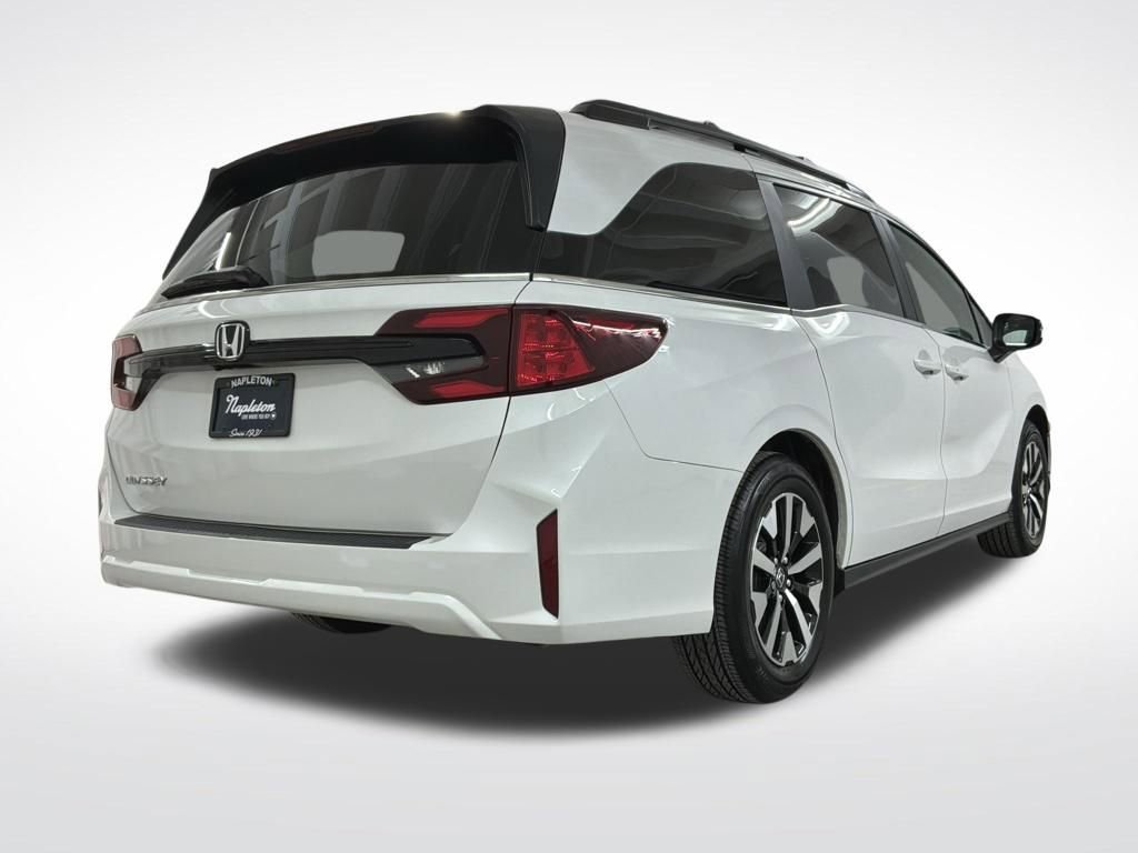 Certified 2026 Honda Odyssey EX-L image 3