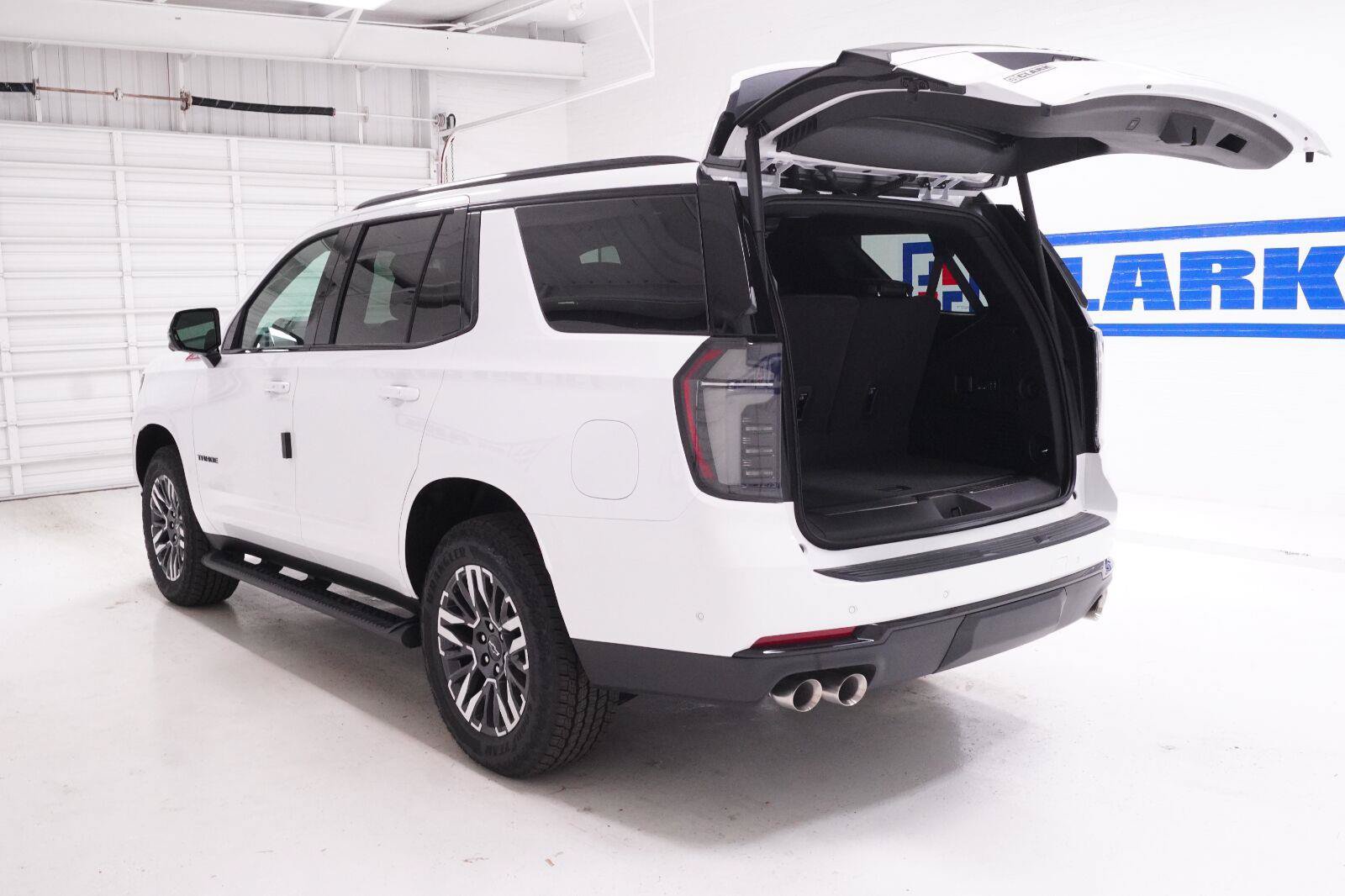 New 2026 Chevrolet Tahoe Z71 w/ Z71 Off-Road Package AWD/4WD image 40