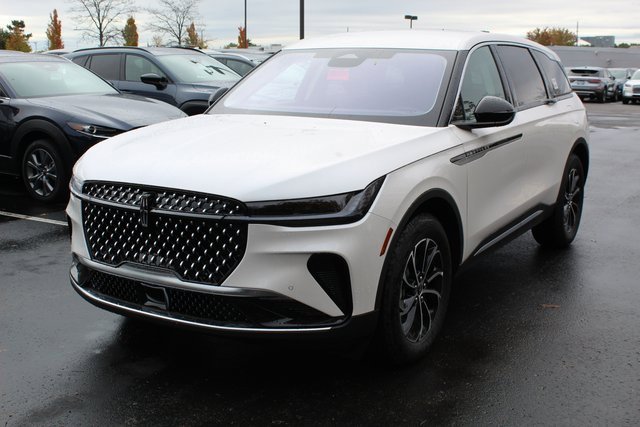 New 2026 Lincoln Nautilus Premier image 7
