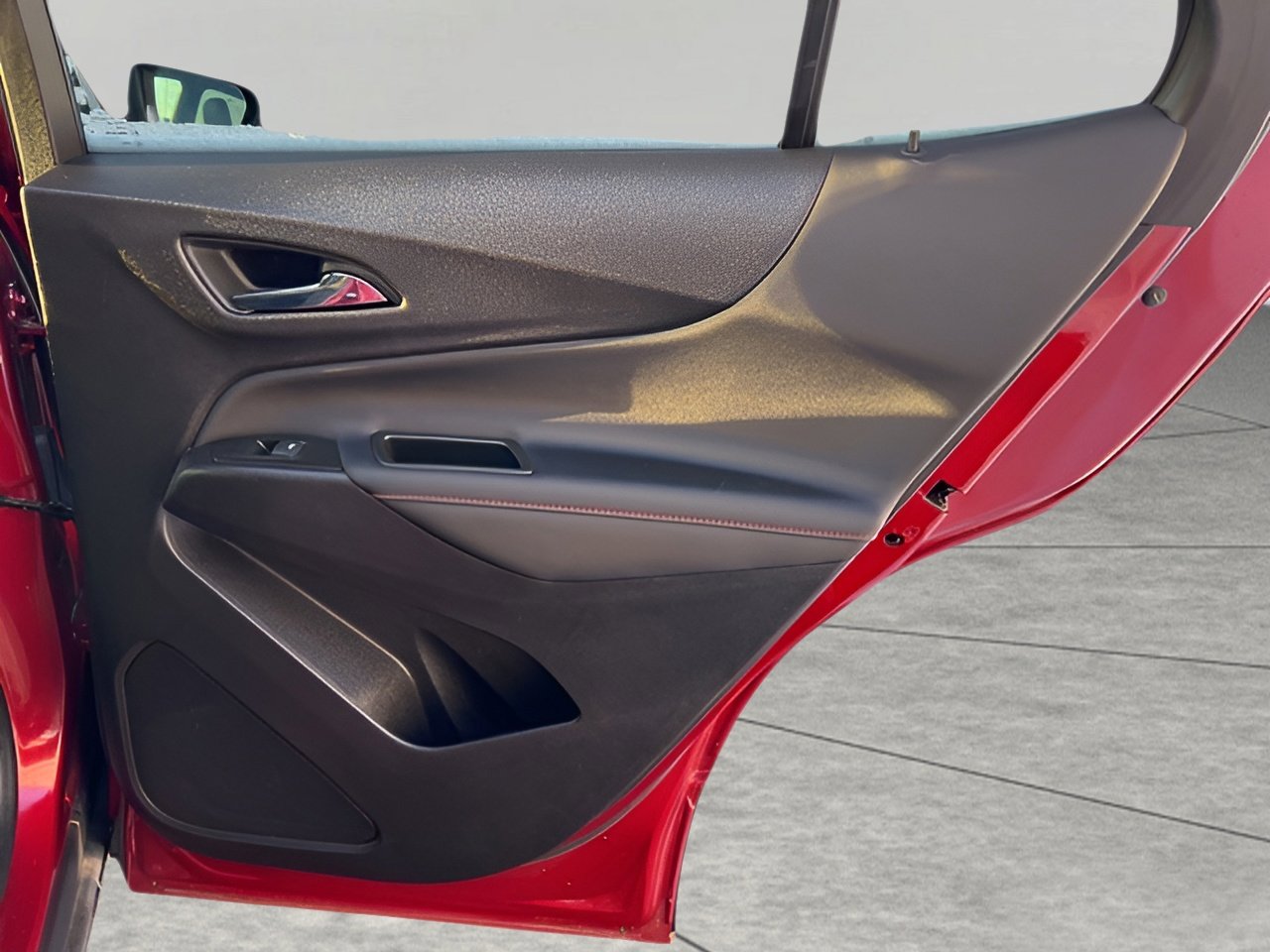 Used 2024 Chevrolet Equinox RS image 30