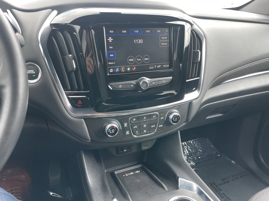 Used 2023 Chevrolet Traverse LT image 11