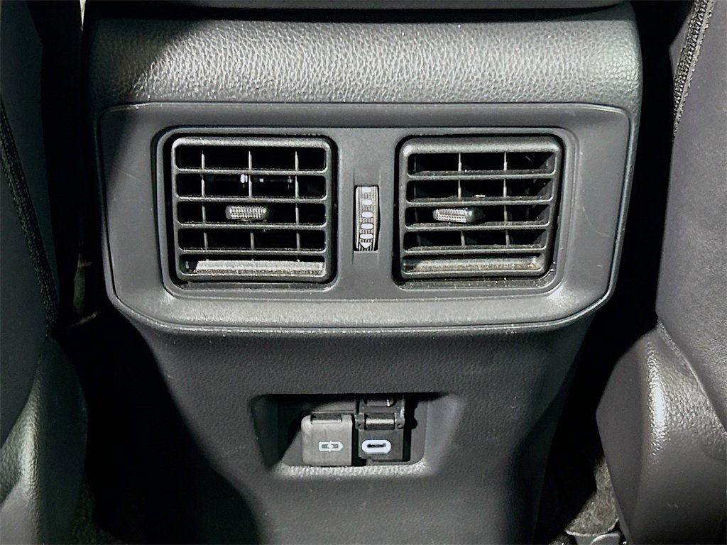 Used 2024 Toyota RAV4 Limited image 24