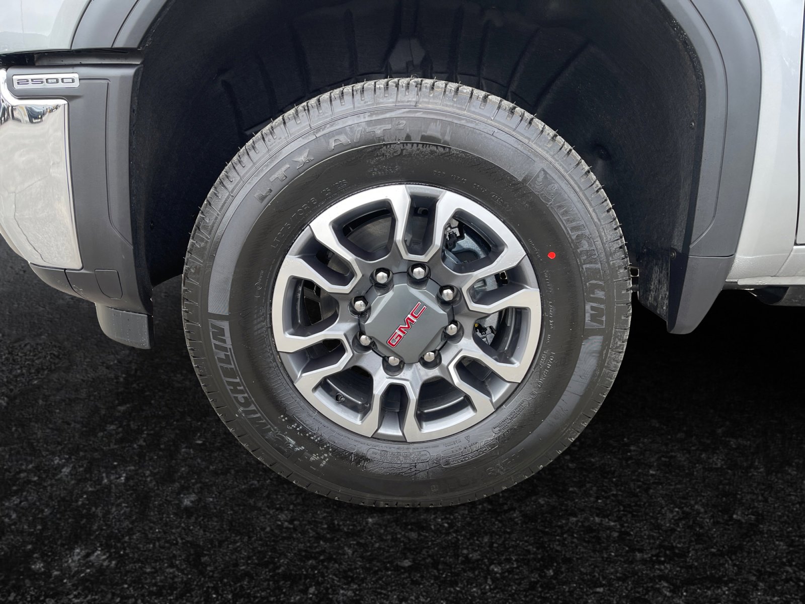 New 2026 GMC Sierra 2500 SLT w/ SLT Convenience Package image 10