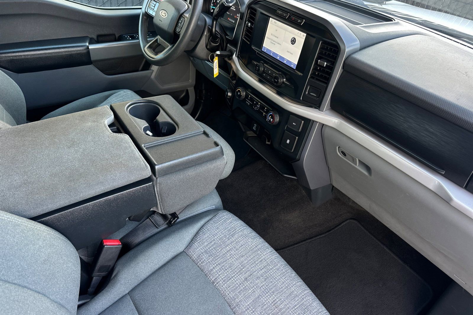 Used 2023 Ford F150 XLT image 14