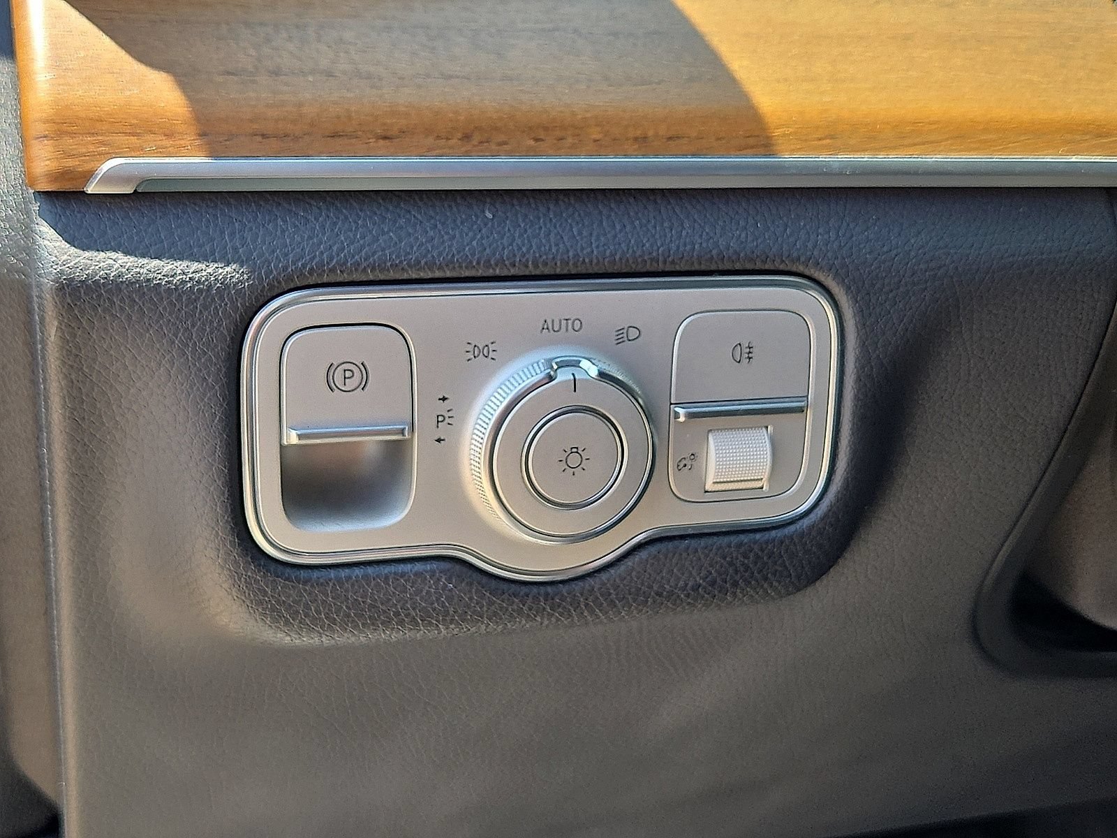Used 2021 Mercedes-Benz GLE 350 image 24