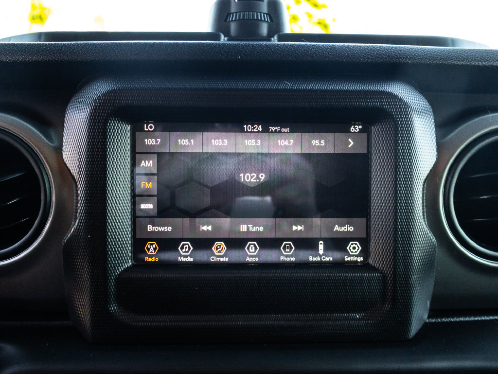 Used 2018 Jeep Wrangler Unlimited Sport S AWD/4WD image 40