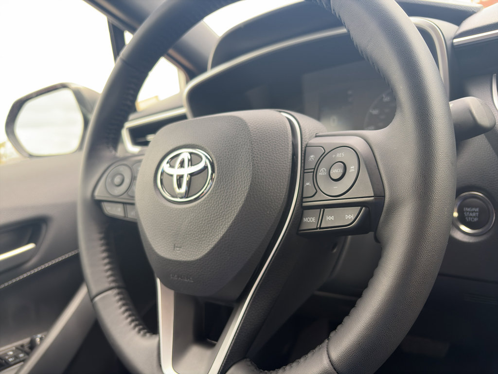 Used 2025 Toyota Corolla SE image 31