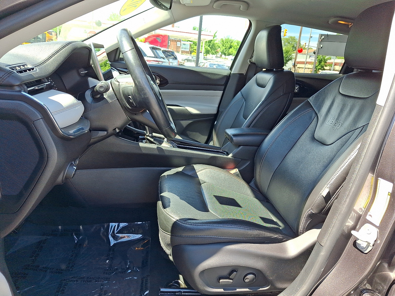 Used 2022 Jeep Compass Limited AWD/4WD image 16