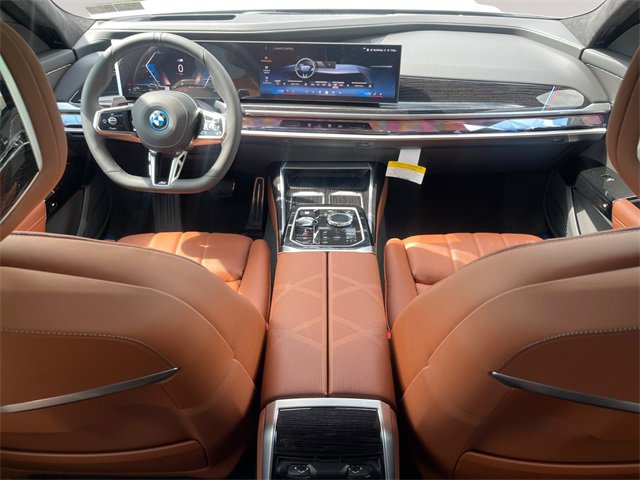 New 2026 BMW 750e xDrive image 10