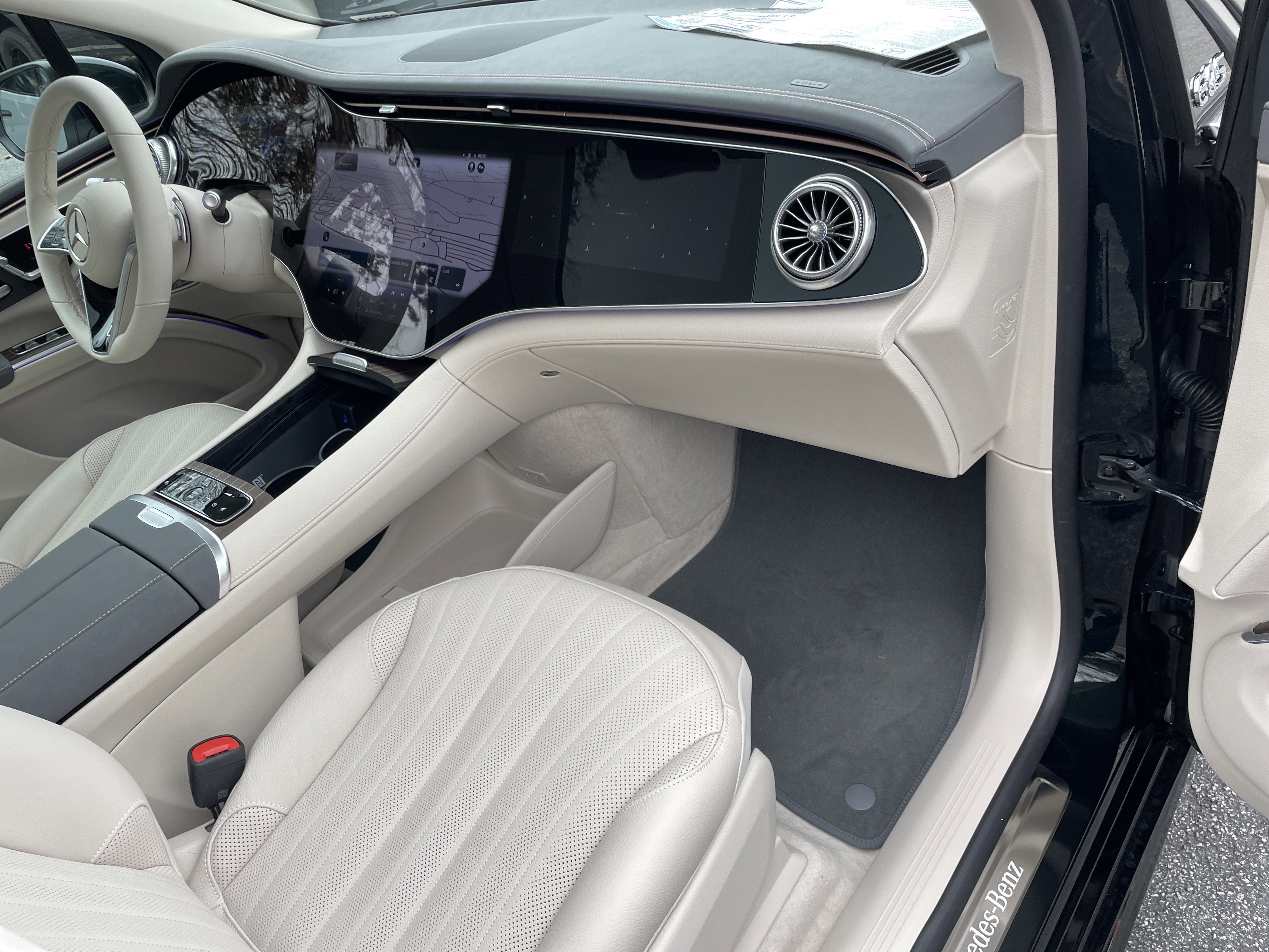 New 2026 Mercedes-Benz EQS 400 4MATIC SUV image 47