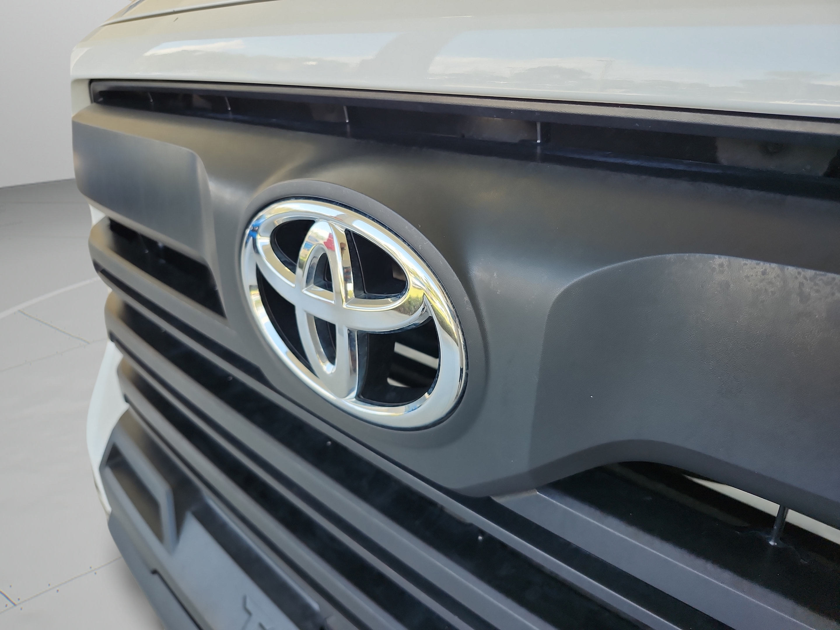 Used 2025 Toyota Tundra SR5 AWD/4WD image 30