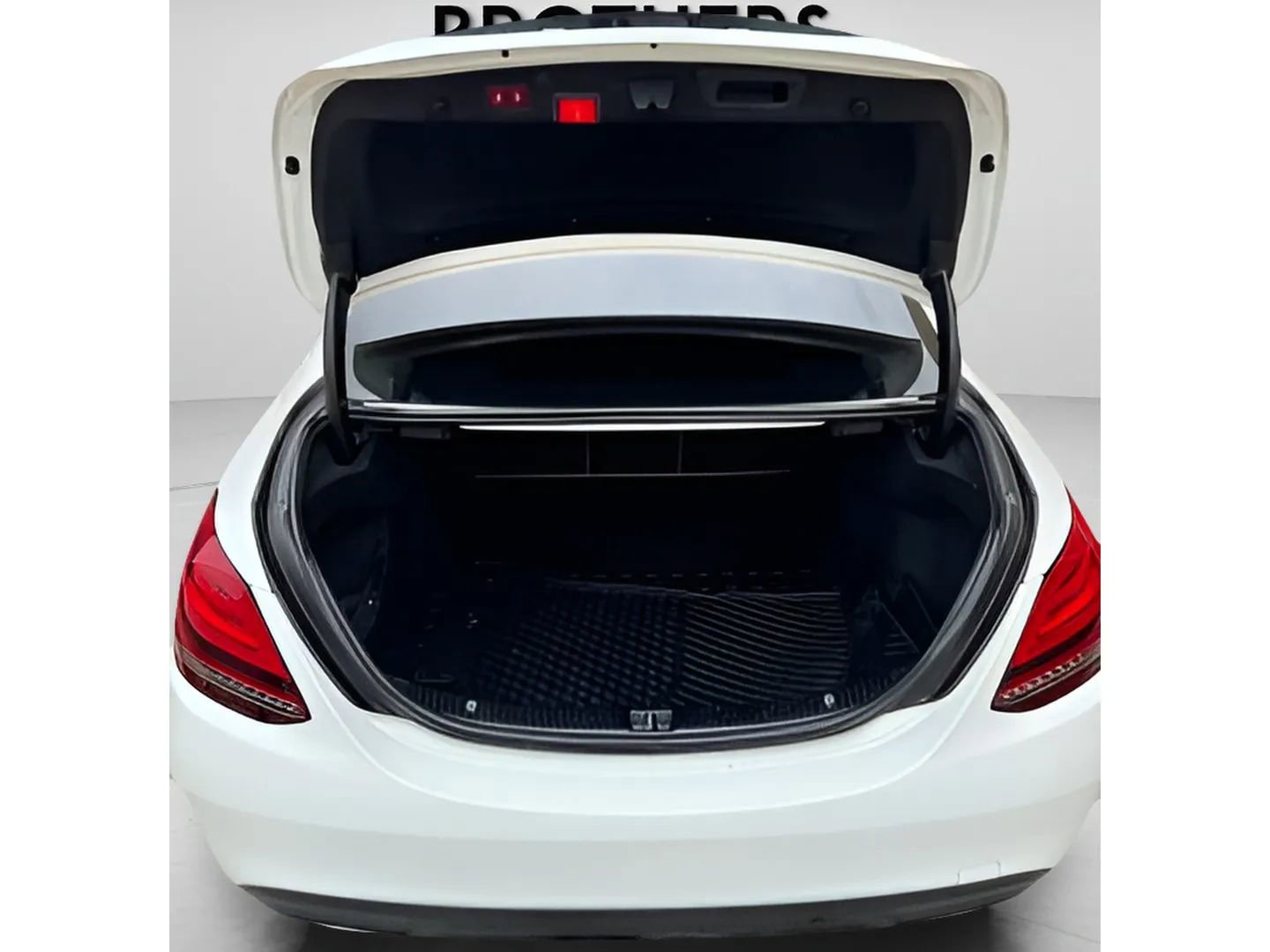 Used 2019 Mercedes-Benz C 300 Sedan image 19