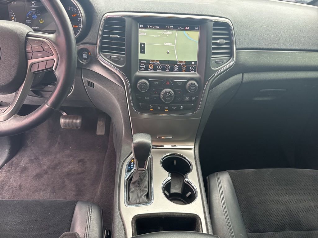 Used 2018 Jeep Grand Cherokee Altitude image 39