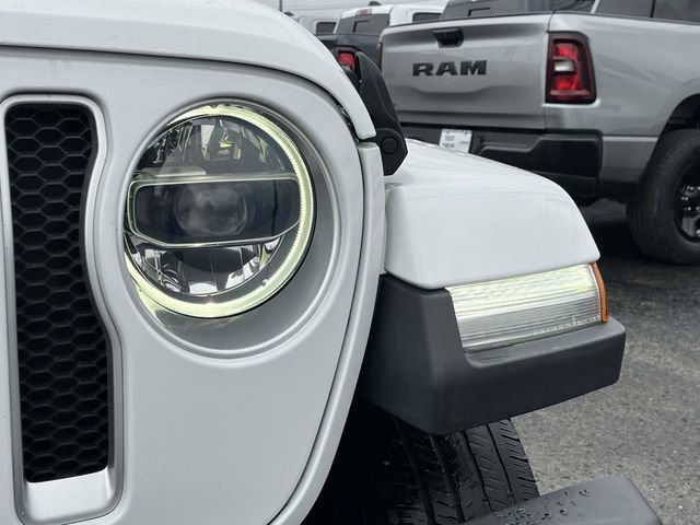 Used 2019 Jeep Wrangler Unlimited Sahara image 9