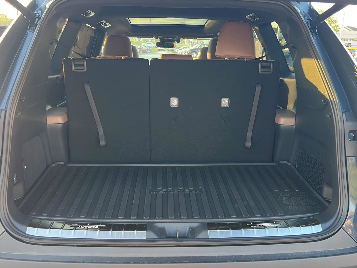 New 2026 Toyota Grand Highlander AWD Hybrid image 35