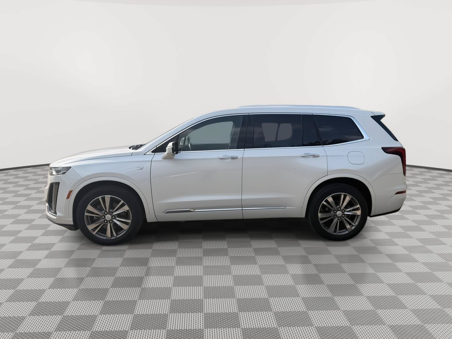 Used 2021 Cadillac XT6 Premium Luxury AWD/4WD image 4