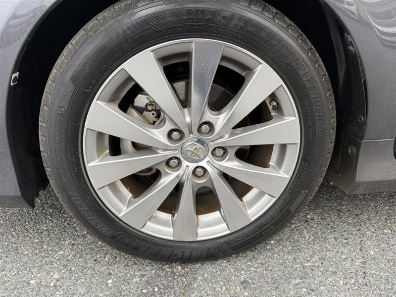 Used 2011 Toyota Avalon Limited FWD image 9