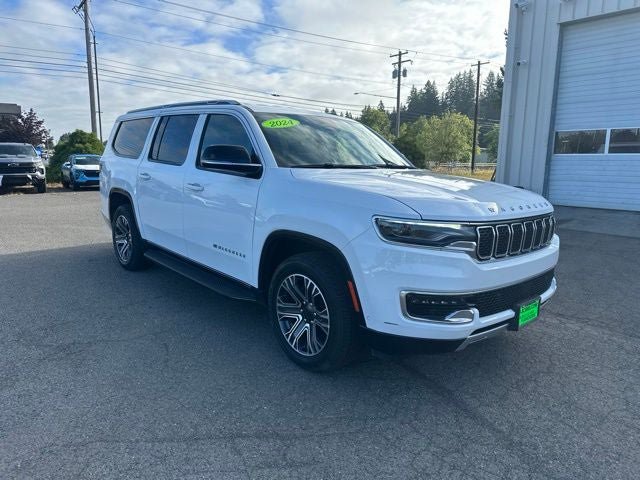 Used 2024 Jeep Wagoneer L Series II w/ Flexible Seating Group AWD/4WD image 10