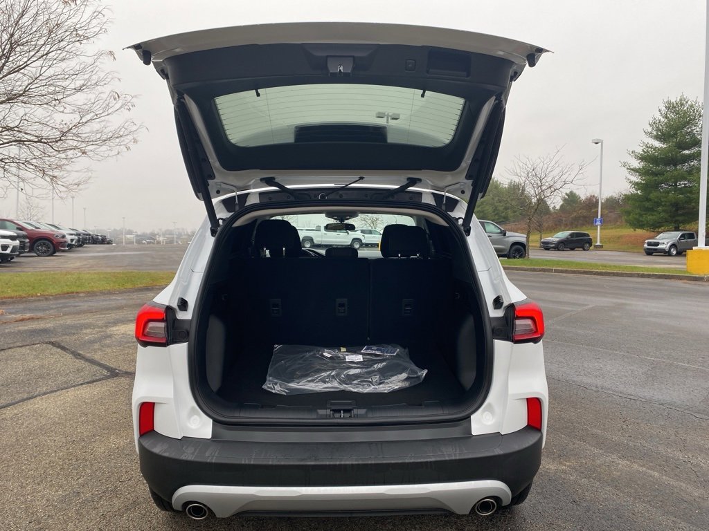 Used 2025 Ford Escape Active image 15