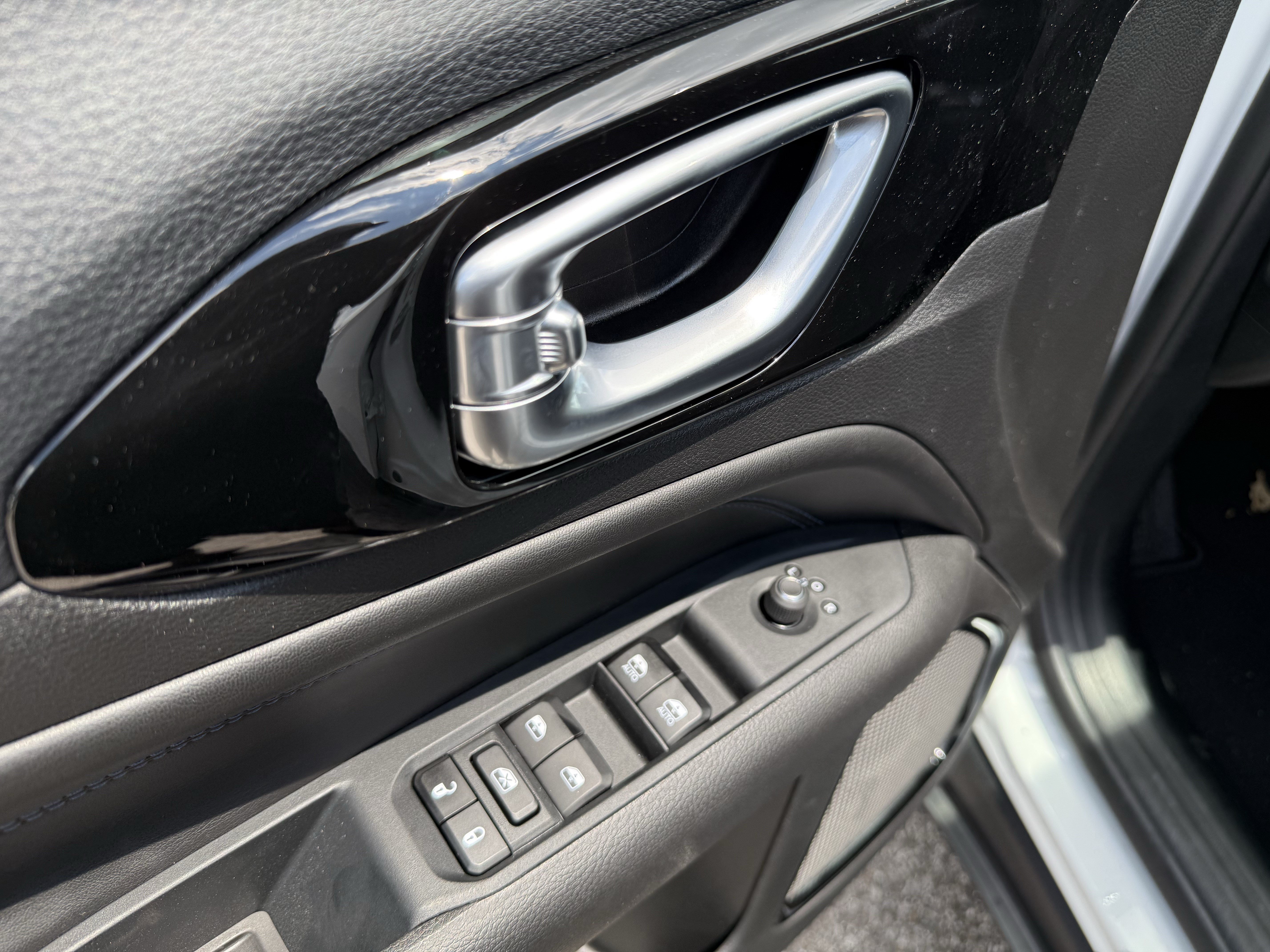 New 2026 Jeep Compass Latitude AWD/4WD image 15