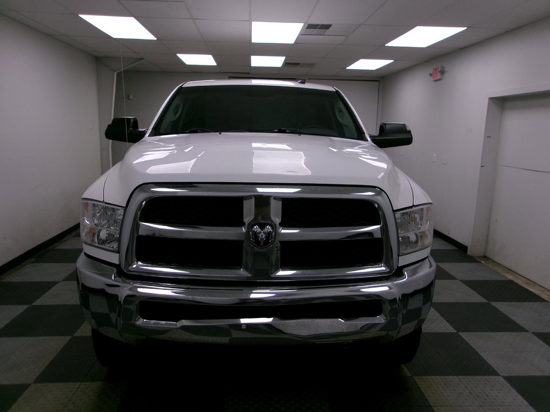 Used 2018 RAM 2500 Tradesman w/ Chrome Appearance Group image 14