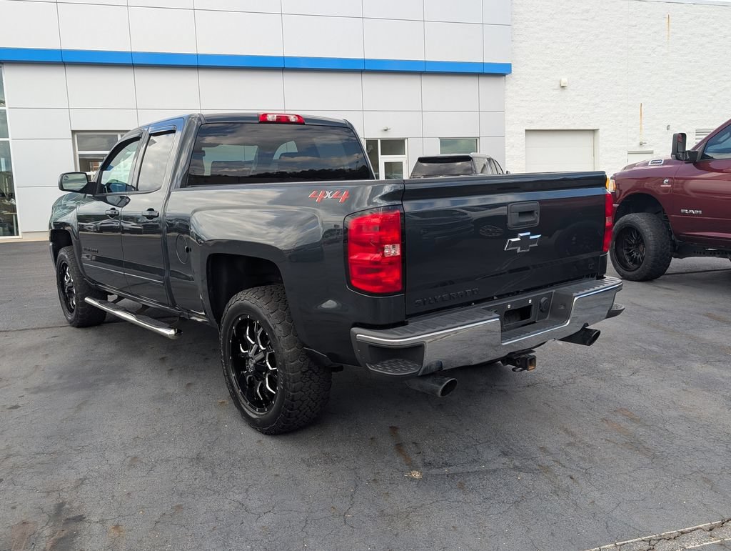 Used 2018 Chevrolet Silverado 1500 LT AWD/4WD image 5