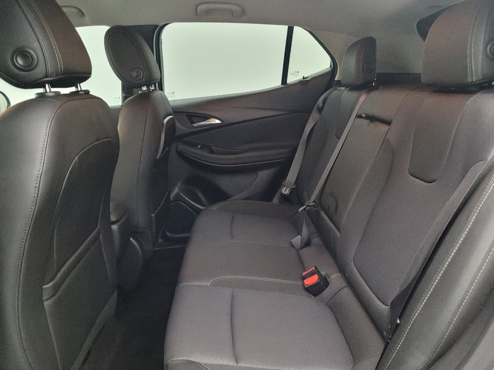 Used 2022 Buick Encore GX Select w/ Sport Touring Package FWD image 18