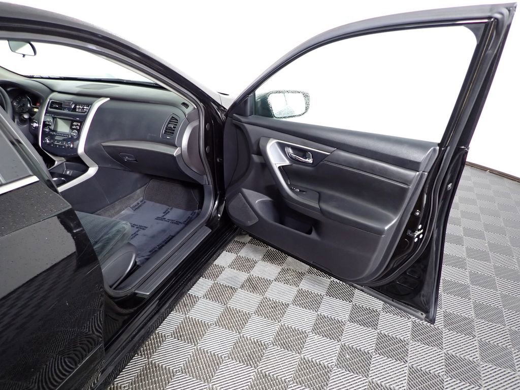 Used 2015 Nissan Altima 2.5 S w/ Special Edition Package image 40