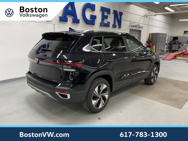 New 2026 Volkswagen Taos SE image 4