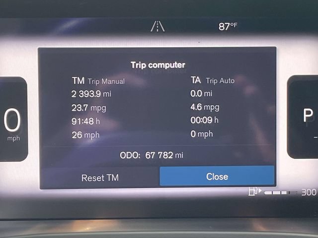 Used 2022 Volvo XC60 B5 Inscription w/ Advanced Package AWD/4WD image 40