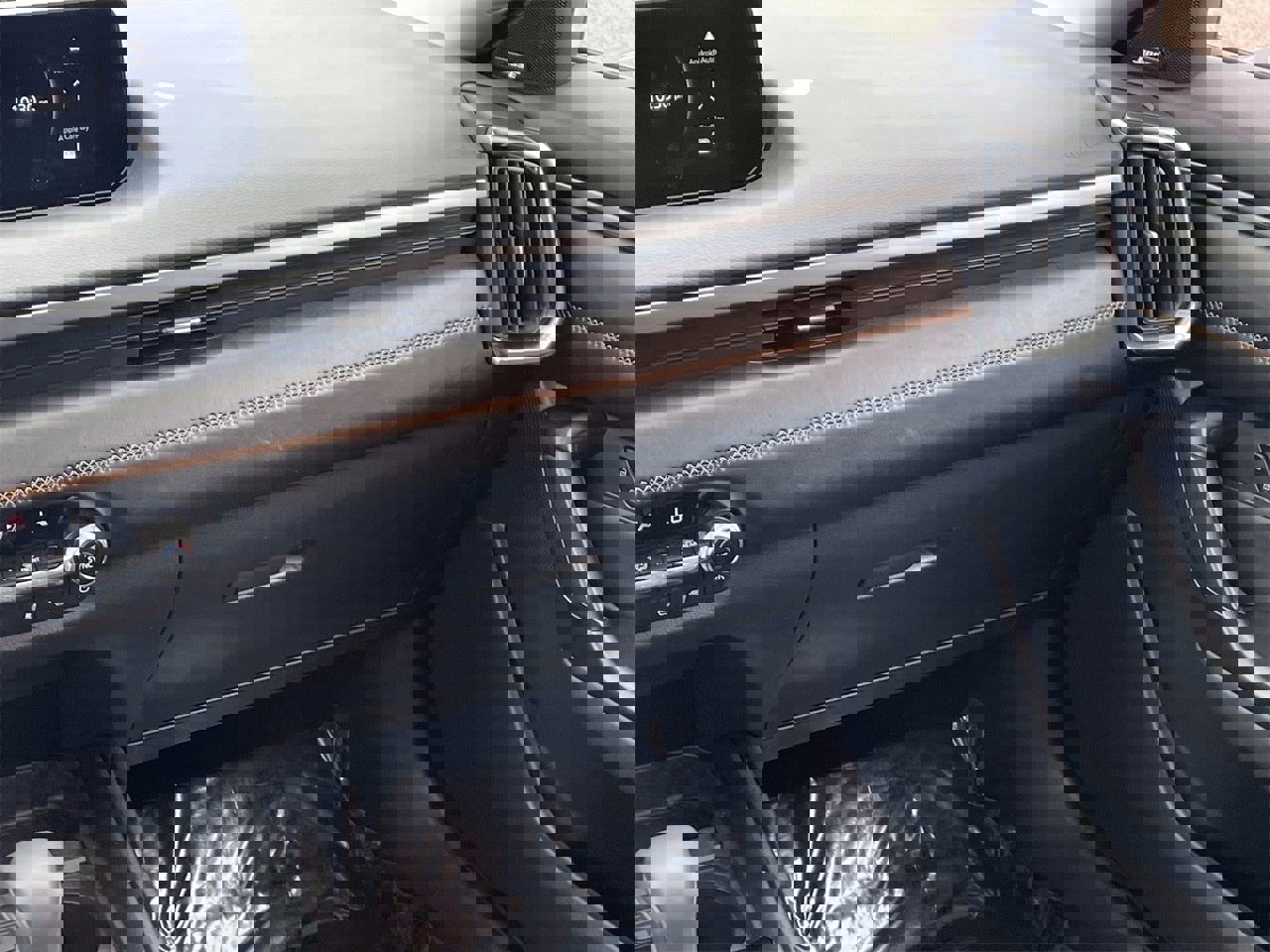 Used 2025 MAZDA CX-50 2.5 Hybrid w/ Cargo Package image 15