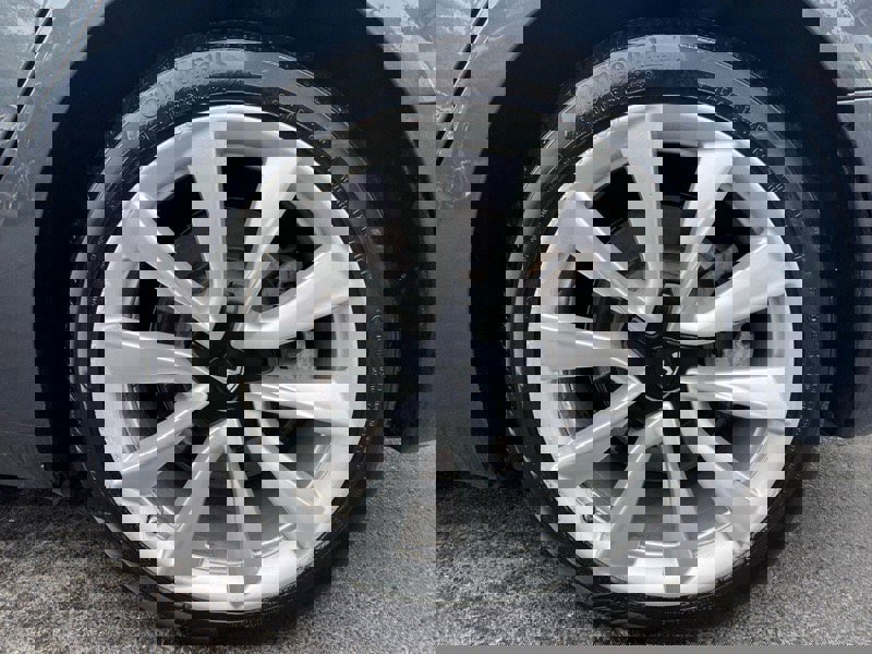 Used 2020 Tesla Model 3 Standard Range Plus image 24