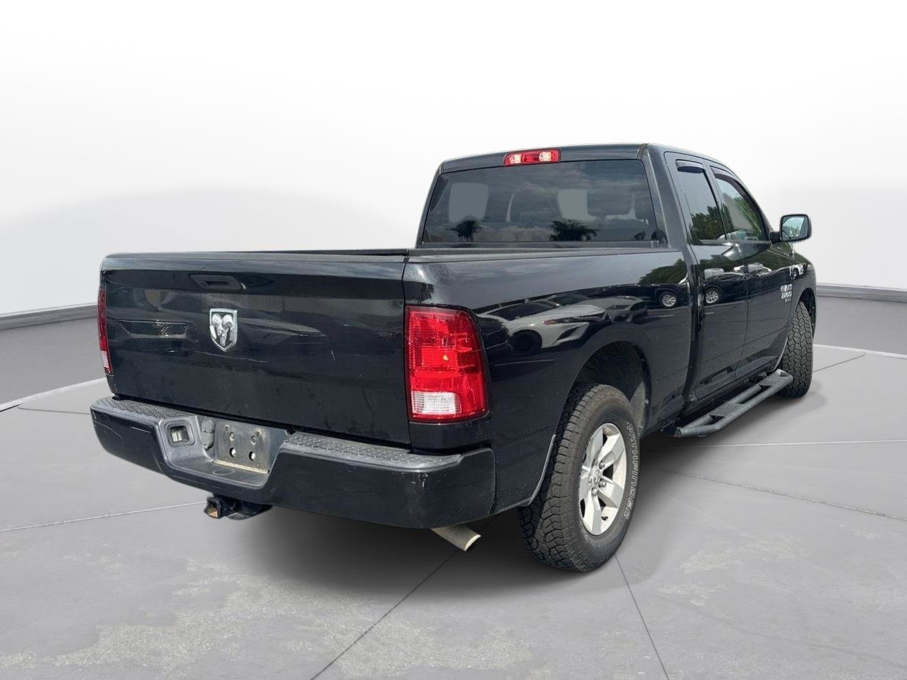 Used 2019 RAM 1500 Express RWD image 6