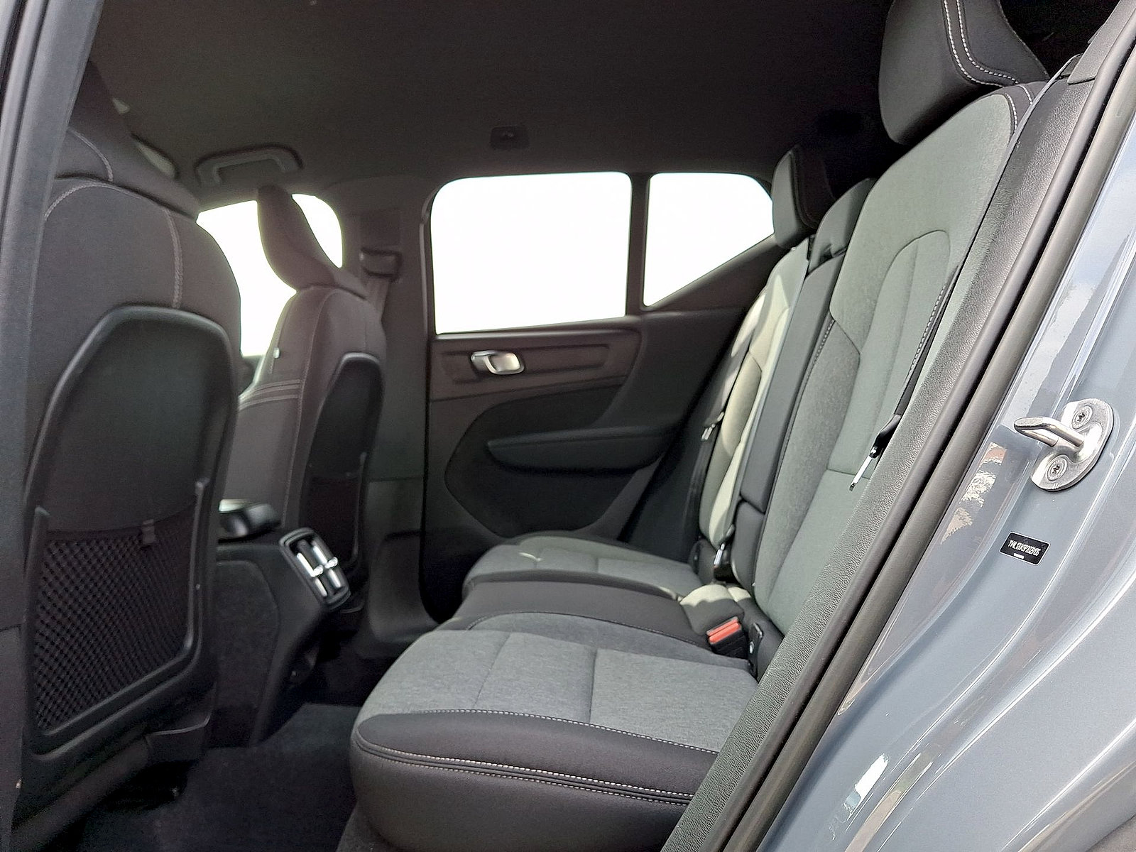 Used 2023 Volvo XC40 B5 Core AWD/4WD image 20