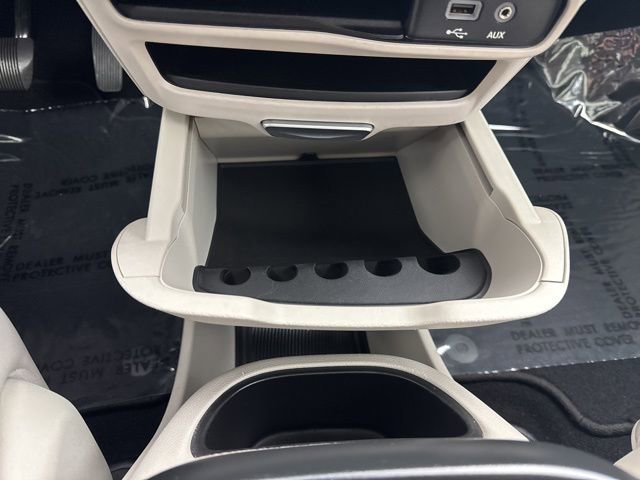 Used 2020 Chrysler Pacifica Limited w/ Advanced Safetytec Group image 25