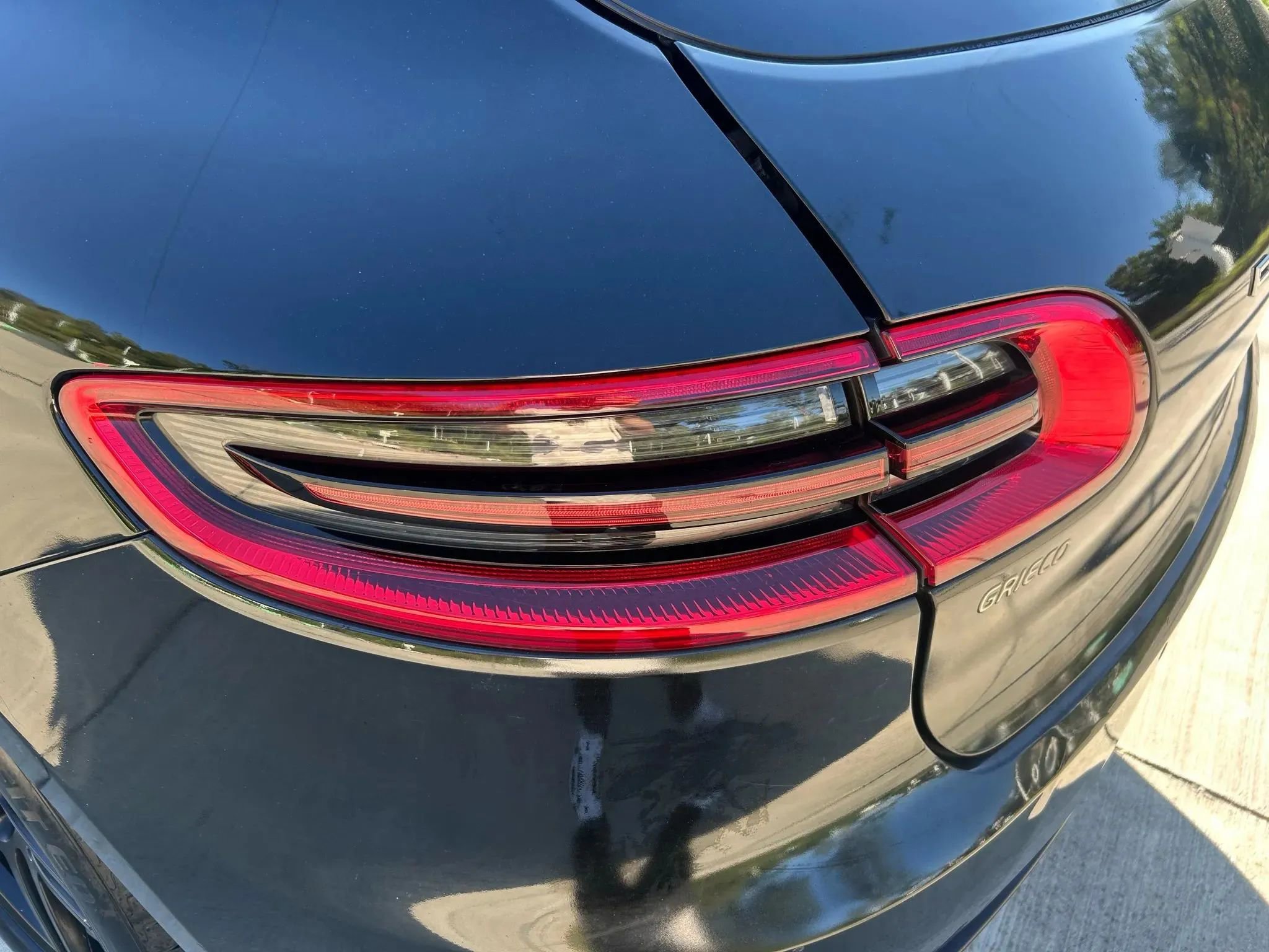 Used 2018 Porsche Macan AWD/4WD image 10