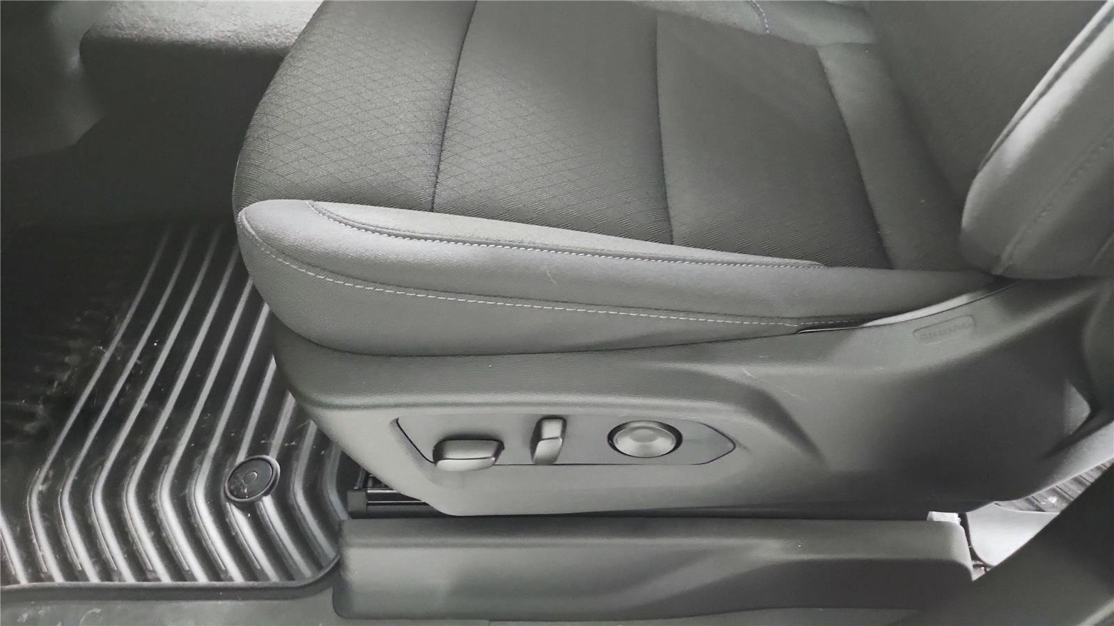 New 2026 GMC Sierra 1500 SLE image 12