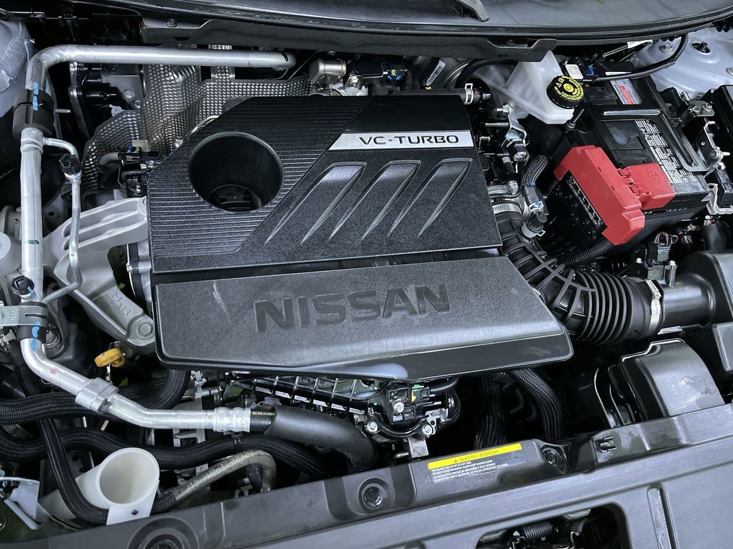 Used 2024 Nissan Rogue SV image 28